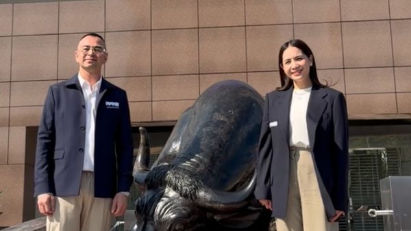 Gaya Smart Casual Nagita Slavina Hadiri IPO RANS, Pakai Blazer Navy
