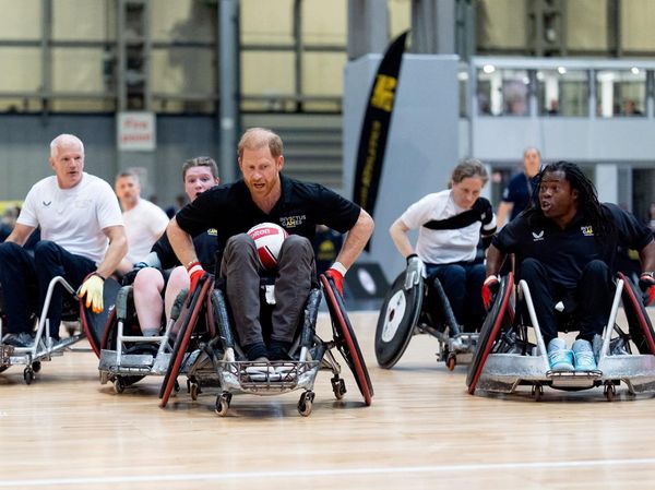 Pangeran Harry Curi Perhatian di Arena Rugby Kursi Roda Birmingham