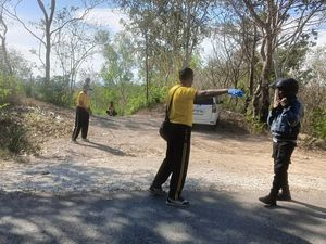 Tega, Bayi Dibuang Hidup-hidup di Hutan Kupang