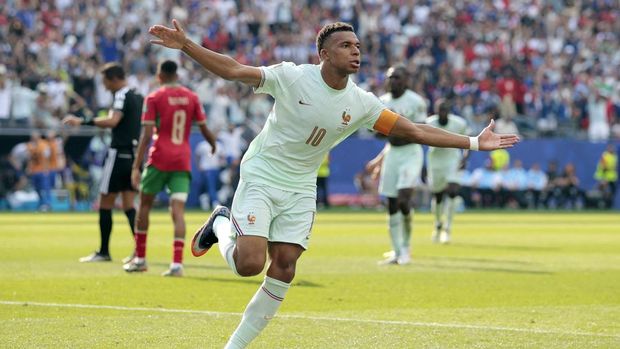 Kylian Mbappe membawa Prancis unggul 1-0 atas Maroko.