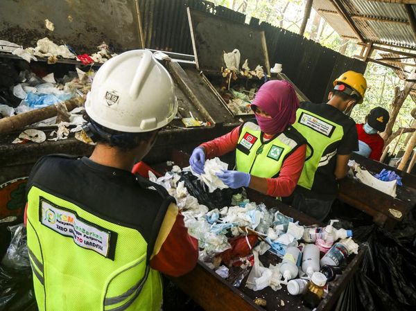 Sampah Plastik Disulap Jadi BBM Alternatif Lewat Teknologi Pirolisis