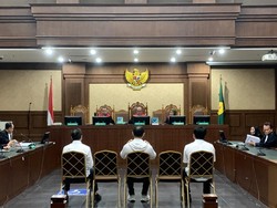 Hakim Baca Keterangan Saksi soal Bos Blueray Beri Rp 21 M ke Dirjen Bea Cukai