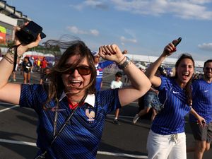 Video: Euforia Paris! Prancis Singkirkan Maroko, Fans Yakin ke Final