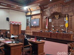 Rapat Paripurna DPRD Denpasar Molor 1,5 Jam, 11 Anggota Absen