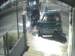 Pengemudi Fortuner Tabrak Panther di Bojonegoro Ternyata Anggota TNI