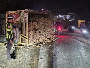 Kronologi Laka Maut Truk Singkong Vs Truk Pasir di Lampung Tewaskan 3 Petani