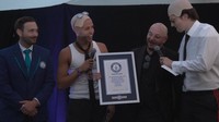 Video Lautan Orang Botak di Konser Pitbull Pecahkan Rekor Guinness World Record