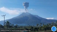 Gunung Lewotobi Laki-laki Erupsi 2 Kali, Tinggi Kolom Abu Capai 1.600 Meter