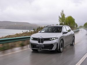 Bukan Hasil Tes WLTP, BMW iX3 Tempuh Lebih dari 800 Km di Jalan Raya