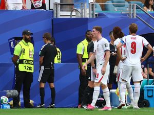 Kontroversi Gol Kena Kabel saat Inggris Singkirkan Norwegia