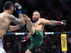 Cuma 69 Detik, Connor McGregor Kalah TKO Lawan Max Holloway