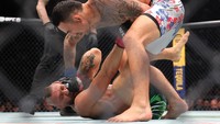 Conor McGregor Kalah dalam 69 Detik saat Comeback Lawan Max Holloway!
