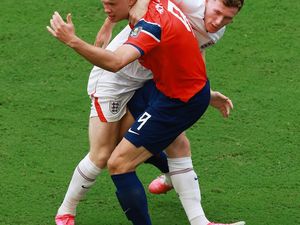 Norwegia Vs Inggris: Haaland Mati Kutu