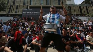Euforia Nobar Argentina Vs Swiss di Sarinah