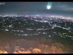 Viral Meteor Besar Melintas di Langit Jawa-Bali, Ini Penjelasan Pakar BRIN