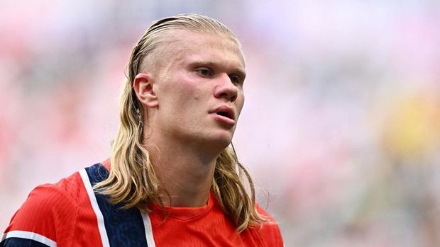 Soccer Football - FIFA World Cup 2026 - Quarter Final - Norway v England - Miami Stadium, Miami Gardens, Florida, U.S. - July 11, 2026 Norway's Erling Haaland at half time REUTERS/Dylan Martinez     TPX IMAGES OF THE DAY