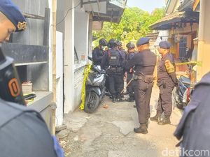 Polisi Geledah Kontrakan Pedagang Es Teh soal Ledakan di Dadaha Tasik