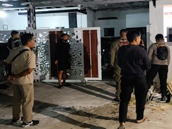 Heboh Dini Hari di Kobar, Polisi-Warga Gerebek Pasangan Diduga Selingkuh