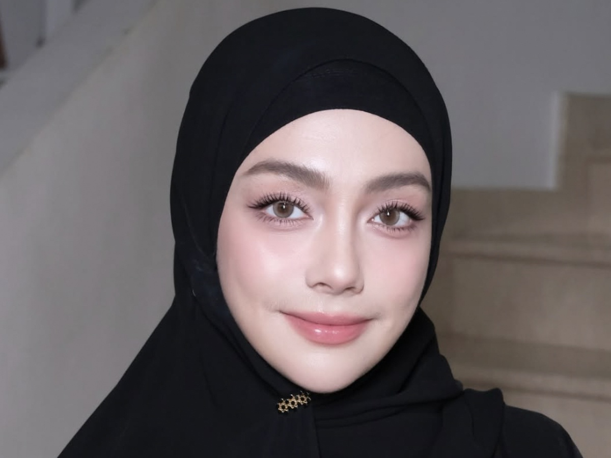 Respons Celine soal Peluang Hijrah ke Tanah Suci
