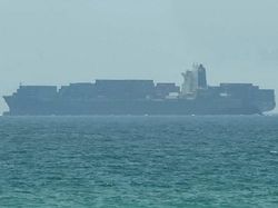 Ranjau Laut Selat Hormuz Makan Korban, Kapal Kontainer Karam