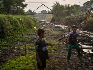 Anak Sungai Citarum Mengering, Bandung Siaga Kekeringan