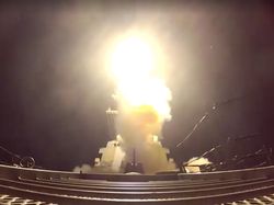 Video: Iran Luncurkan Rudal dan Drone, Targetkan Pangkalan AS