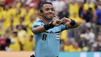Ini Wasit yang Pimpin Duel Prancis Vs Spanyol