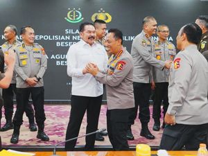 Video: Momen Salam Komando hingga Tawa saat Kapolri Bertemu Jaksa Agung