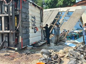 Kecelakaan Maut Ciperna Cirebon: Ban Truk Gundul, Kawat Terlihat