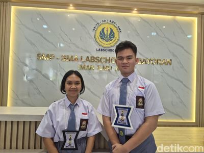 Momen Hari Pertama MPLS di SMA Labschool Kebayoran Jakarta