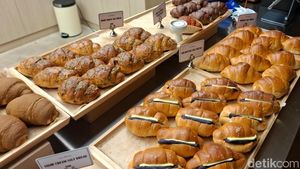 Nyamm! Ada Mont Blanc hingga Salt Bread Enak di Kafe Berkonsep Galeri