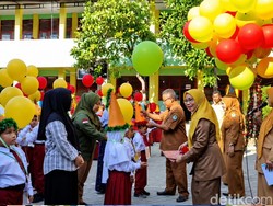 Semarak MPLS di Pamekasan Diwarnai Momen Pelepasan Balon