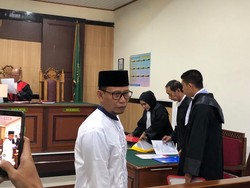Didakwa Pasal Berlapis, Otak Penipuan SK ASN Pasrah