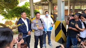 Polisi Cek Kadar Emas 74 Kg Terkait Dugaan Korupsi Febrie Adriansyah