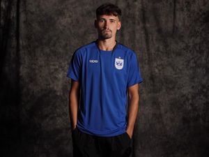 Rekrutan Asing Pertama PSIS Musim Ini: Deri Corfe