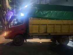 Truk Angkut 2.000 Liter Solar Subsidi, Diamankan di Gudang Pontianak