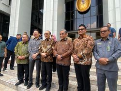 Hadir di Pemakaman Khamenei, Muzani Ungkap Pesan Prabowo ke Pemerintah Iran