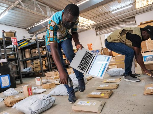 Begini Cara Paket Amazon dan Walmart Bisa Sampai ke Tangan Pembeli di Afrika