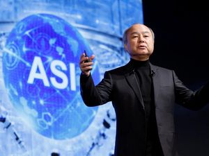 Bos SoftBank Rela Bakar Rp 89 Ribu Triliun Tiap Tahun Demi AI