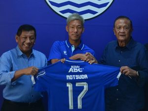 Gakuto Notsuda Pakai Nomor 17 di Persib