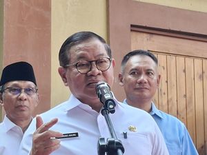 Pramono Sebut Keluarga Mampu Tak Jadi Prioritas Penerima Kartu Lansia