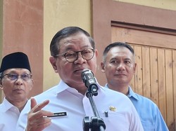 Pramono Sebut Keluarga Mampu Tak Jadi Prioritas Penerima Kartu Lansia
