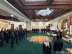 Khofifah Mutasi 6 Pejabat Eselon II Pemprov Jatim, Ini Daftar Lengkapnya