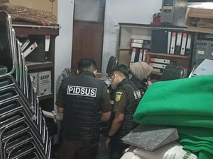 Korupsi Griya Kanjengan, Kejari Tulungagung Geledah Kelurahan Kepatihan