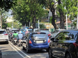 Titik Kemacetan Siang Ini Imbas Pembongkaran JPO Tendean Jaksel Ditabrak Truk