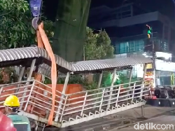 Dishub Ungkap Penyebab Pembongkaran JPO Tendean Berlangsung 10 Jam Lebih