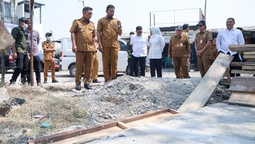 Warga Sambut Baik Rekonstruksi Jalan Teluknaga-Dadap Tangerang Pakai Beton