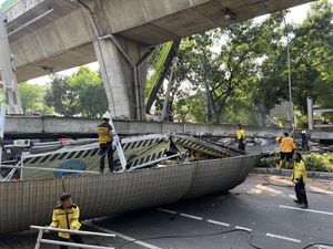Bina Marga DKI: Belum Ada Kesepakatan Ganti Rugi JPO Tendean Usai Ditabrak Truk