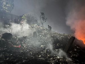 Drama Sampah Ciganitri: Dibakar Misterius hingga Pungutan Liar RW