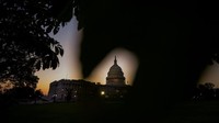 Senja di Capitol Hill Warnai Pemungutan Suara RUU Perlindungan Sinar Matahari
